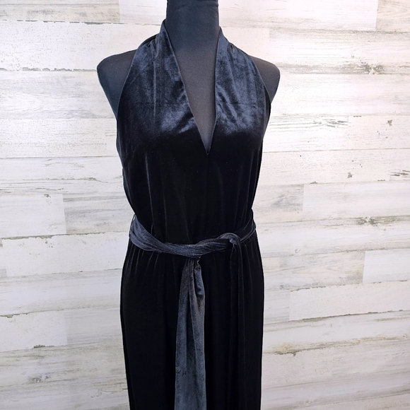 Banana Republic Womens Petite Velvet Halter Neck Jumpsuit 10P Black Party Chic - Picture 5 of 13